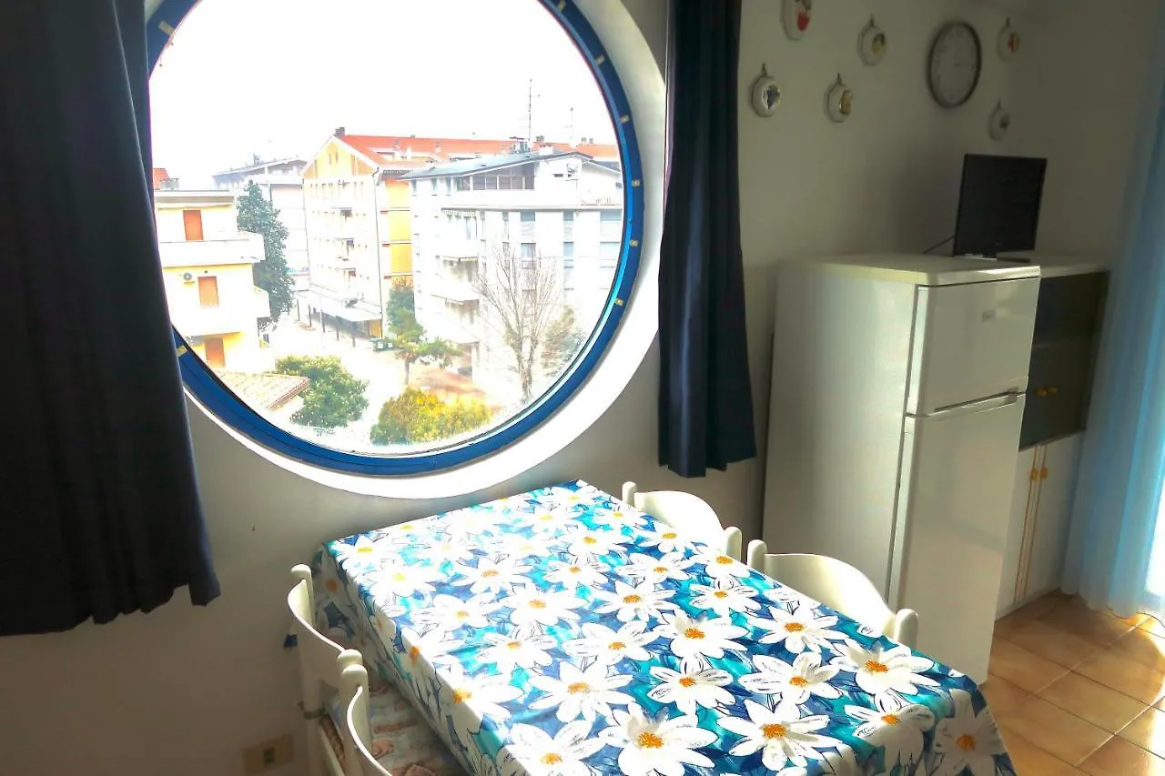 Apartment Grazioso Appartamento N 47 A 100Mt Dal Mare Bibione