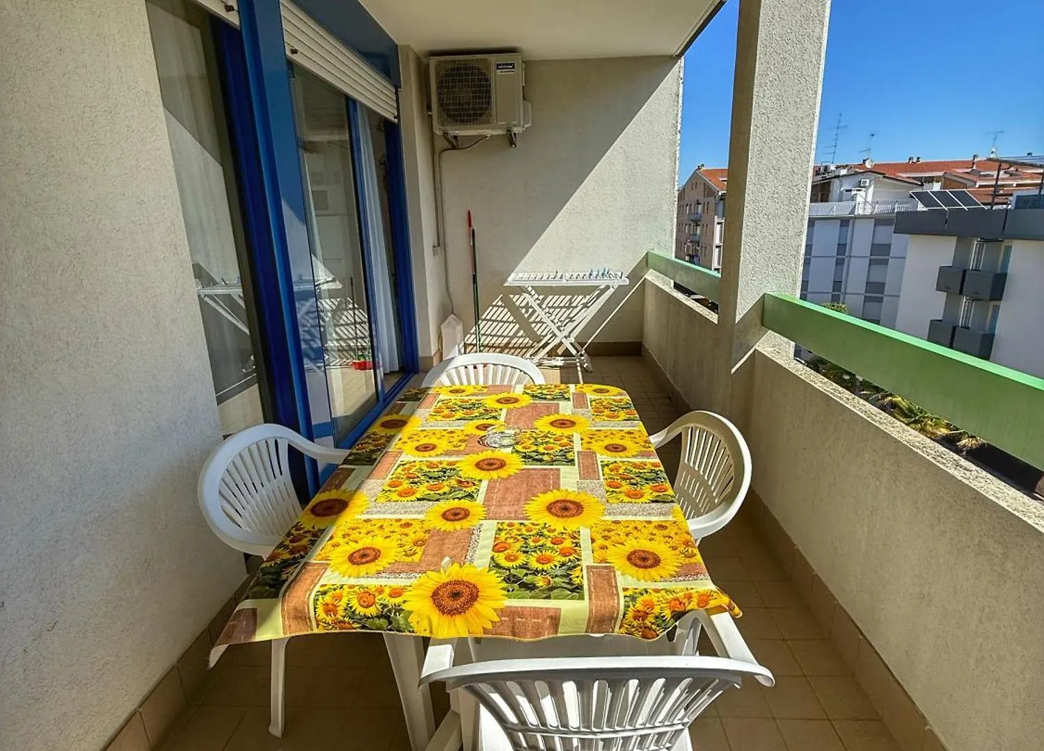 Grazioso Appartamento N 47 A 100Mt Dal Mare Μπιμπιόνε Διαμέρισμα